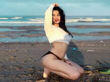 'नागिन 5' की एक्ट्रेस आहना शर्मा ने बिकिनी में लिया सनबाथ, सोशल मीडिया पर Viral हो रही हैं फोटोज