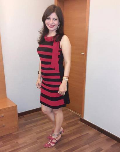 जेनिफर मिस्त्री: शो में रोशन सिंह सोढ़ी का किरदार निभाने वाली जेनिफर भी रियल लाइफ में अपने किरदार से बिलकुल जुदा नज़र आती हैं.