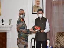 LAC पर चीन की बढ़ती गतिविधियों के बीच थलसेना प्रमुख ने लिया सेना की ऑपरेशनल तैयारियों का जायजा