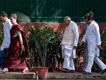 राजनीति में कांग्रेस के ‘चाणक्य’ माने जाते थे अहमद पटेल, सोनिया गांधी के थे बेहद करीबी