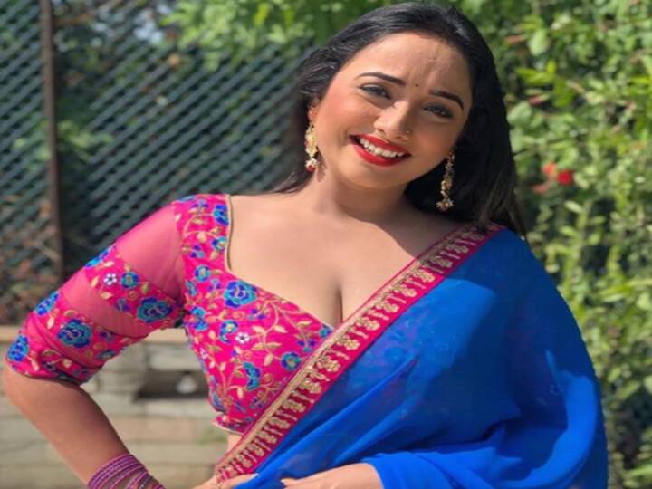 रानी चटर्जी अपने आप में ही एक खास पर्सनालिटी हैं. खबरों की मानें तो रानी चटर्जी एक फिल्म को करने के लिए 8 से 10 लाख रूपये अपनी फीस लेती हैं.