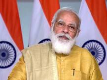 पीएम मोदी ने गांधी-नेहरू परिवार पर साधा निशाना, बोले- रायबरेली कारखाने में पहला कोच 2014 के बाद बना