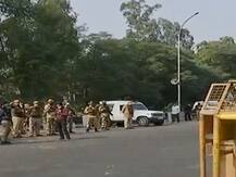 कृषि कानून को लेकर किसानों का प्रदर्शन, अलर्ट पर यूपी पुलिस, नोएडा-दिल्ली बॉर्डर छावनी में तब्दील