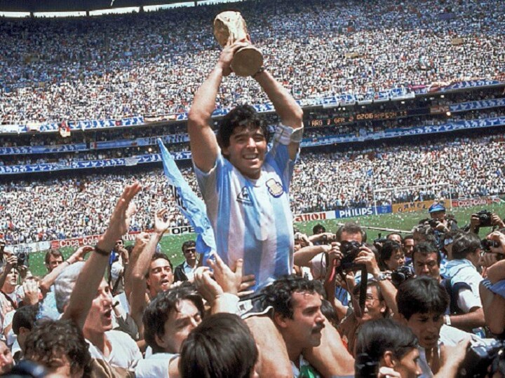 diego maradona hand of god and goal of century against england 1986 world cup जब माराडोना ने इंग्लैंड से युद्ध में मिली हार का बदला फुटबॉल मैदान में लिया, पढ़ें 'हैंड ऑफ गॉड' गोल की कहानी