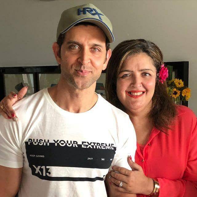 इसके अलावा उन्होंने पिता राकेश रोशन पर आरोप लगाए थे कि मुस्लिम लड़के को डेट करने के चलते उनका परिवार उन्हें हैरेस कर रहा है.