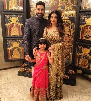 जलसा दो मंजिला घर है जिसके इंटीरियर लाजवाब हैं. लिविंग रूम में गोल्ड, सिल्वर, ब्रास के फिक्चर्स बनाए गए हैं. साथ ही पेंटिंग्स में इंडियन स्टाइल झलकता है.