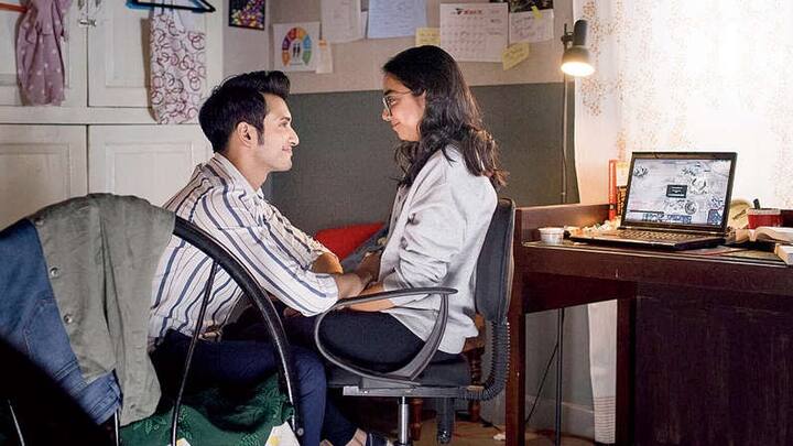 मिस्मैच्ड - संध्या मेनन के बेस्ट सेलिंग नॉवेल ‘व्हेन डिंपल मीट ऋषि’ पर आधारित यह वेब सीरीज आपको नेटफ्लिक्स पर देखने को मिलेगी. इस हफ्ते रिलीज हुई इस वेबसीरीज में आपको यूट्यूब स्टार प्राजक्ता कोली और एक्टर रोहित सराफ मुख्य भूमिकाओं में मिलेंगे.