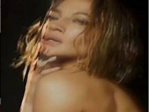 अपकमिंग सॉन्ग सिंगल, ‘इन द मॉर्निंग’ के पोस्टर में न्यूड लुक में नजर आईं जेनिफर लोपेज 