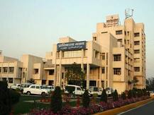 लखनऊ: भू माफियाओं पर एक्शन की तैयारी, पुलिस कमिश्नर ने मांगा 122 अपराधियों का ब्योरा