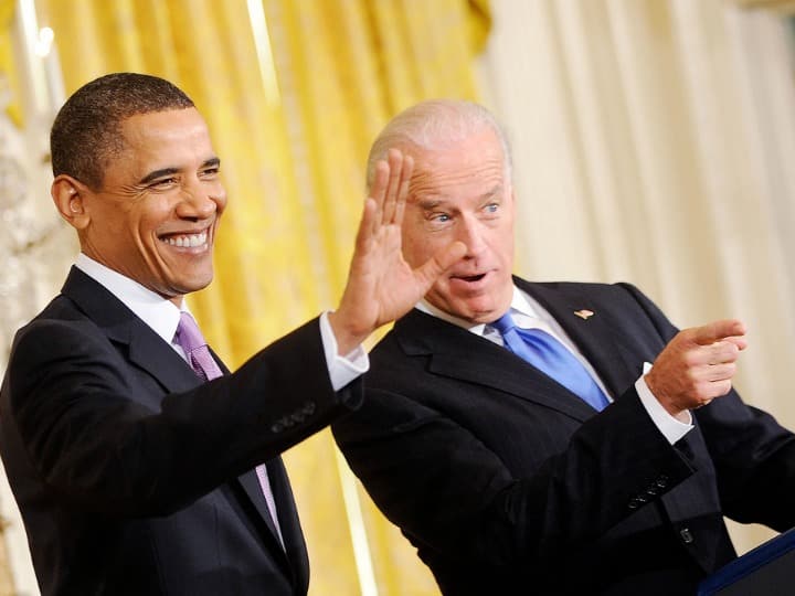 Michelle Obama & Dr. Jill Biden On Their Husbands' Bromance Barack Obama और Joe Biden की दोस्ती पर नाज़ करती हैं इनकी बीवियां, वायरल वीडियो में खोले राज़