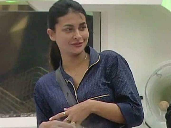 Bigg Boss 14 Weekend Ka Vaar pavitra Punia evicted from BB House Rubina dilaik hatred jasmin bhasin Bigg Boss 14: घर से बाहर हुईं पवित्रा पुनिया, नफरत टास्क में रुबीना के दिल में दिखी जैस्मीन के लिए सबसे ज्यादा Hate