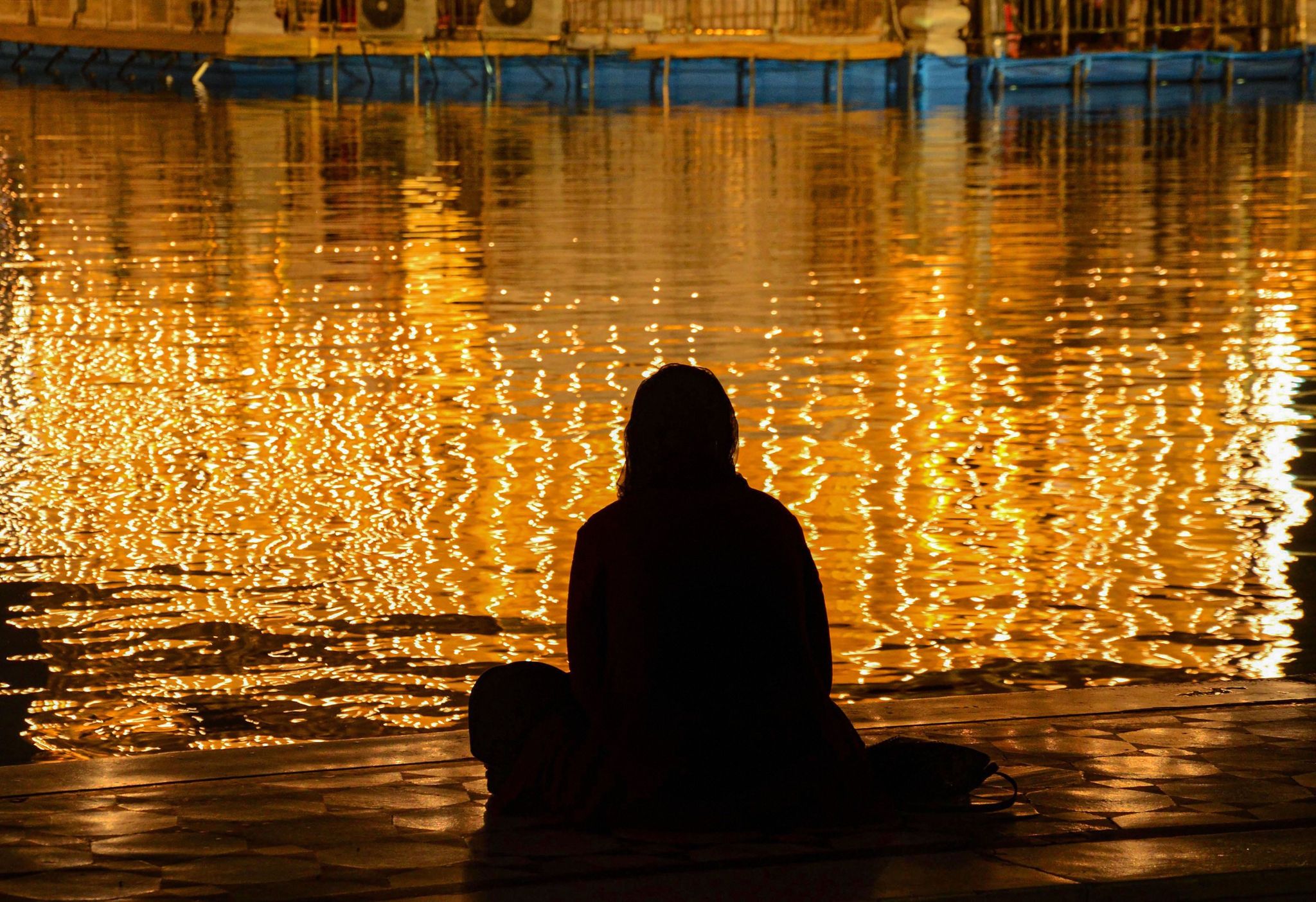 Bagla Sahib Including Golden Temple Illuminated On Guru Nanak Festival See Photos Guru Nanak Jayanti 2020 प रक श पर व पर ब गल स ह ब सम त ग ल डन ट पल र शन स जगमग य द ख तस व र