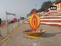 देव दीपावली पर पीएम के स्वागत के लिये सज रही है काशी, घाटों पर आकर्षक चित्रकारी