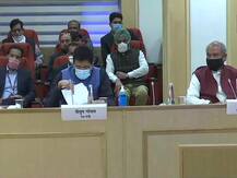 Farmers Protest: केंद्र और किसानों के बीच बेनतीजा रही बैठक, परसों फिर होगी बातचीत, आंदोलन जारी रहेगा