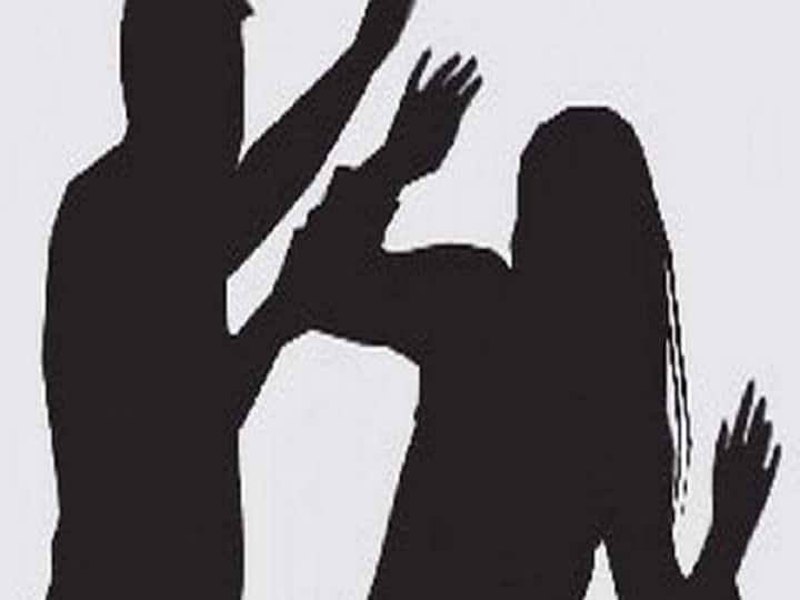 Domestic violence and child marriage case increased during Coronavirus time कोरोना काल में बांग्लादेश में घरेलू हिंसा में आई तेजी और बढ़े बाल विवाह के मामले