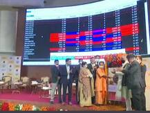 BSE पर लिस्ट हुआ लखनऊ नगर निगम का बॉन्ड, CM योगी आदित्यनाथ ने बेल बजाकर किया शुभारंभ