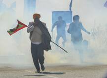 किसानों की हिमायत में परदेस से भी उठ रही आवाज़ें, हमदर्दी के बहाने सियासत चमकाने की भी हो रही कोशिशें