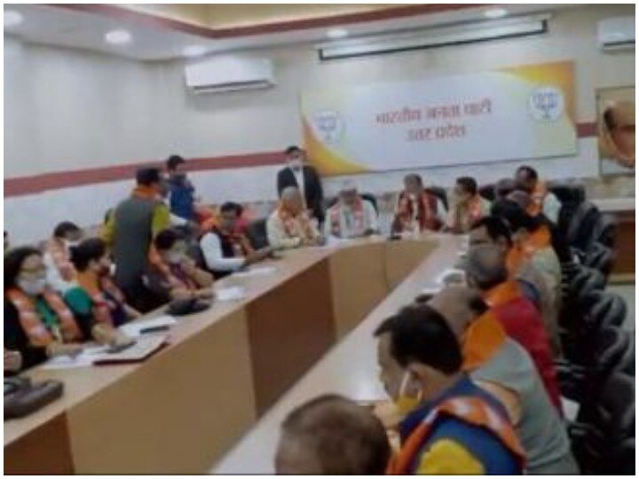 BJP is preparing for Mission 2022, round of meetings are going on, discussion is being done on electoral strategy बीजेपी कर रही मिशन 2022 की तैयारी, बैठकों का दौर जारी, चुनावी रणनीति पर हो रही है चर्चा