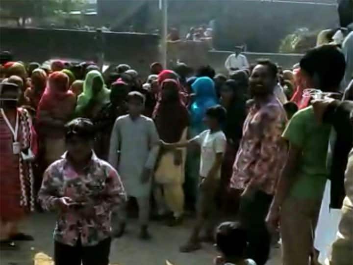 मेरठ: ग्राम प्रधान के चुनाव को लेकर दो पक्षो में हुआ पथराव, झगड़े में कई लोग हुए घायल