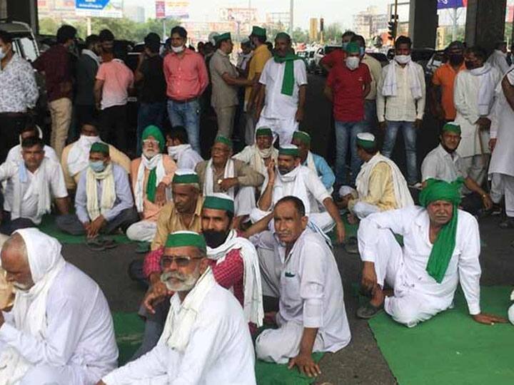 Hooda khap ready with drums, kisan leaves to take part in movement ann ढोल बाजे के साथ हुड्डा खाप तैयार, किसान आन्दोल में हिस्सा लेने टिकरी बॉर्डर रवाना