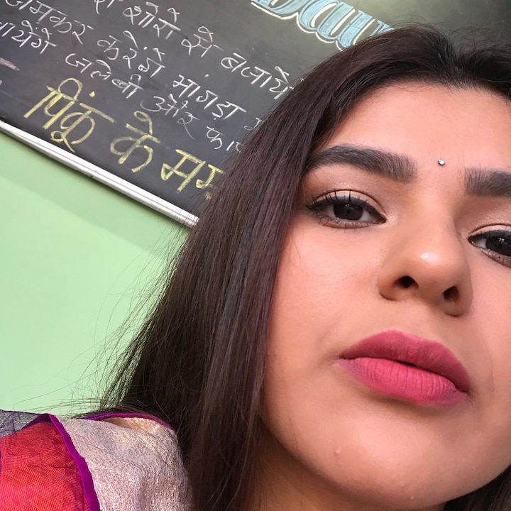 टीवी के सबसे पॉपुलर शो 'तारक मेहता का उल्टा चश्मा' ने हाल ही में तीन हजार एपिसोड पूरे किए हैं. शो की साल 2008 में हुई थी 2020 में इसने 12 साल पूरे कर लिए हैं. शो का हर किरदार और कलाकार बेहतरीन है. इन कलाकारों टीन एक्ट्रेस सोनू का किरदार भी रहा. शो में सोनू के किरदार को तीन एक्ट्रेस निभा चुकी हैं. जिनमें निधि भानुशाली को काफी पसंद किया गया. 