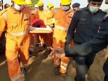 महोबा: बोरवेल में गिरे 4 साल के मासूम की नहीं बची जान, 20 घंटे बाद बाहर निकला शव