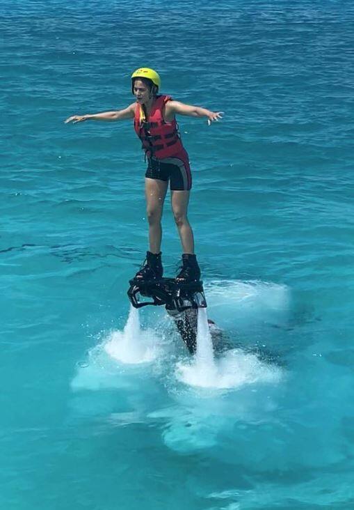 आगे की स्लाइड्स में देखिए रकुल की वैकेशन की कुछ खास तस्वीरें. (Photo Credit: Rakul Preet Singh Instagram)