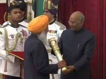 नए कृषि कानूनों के विरोध में अब इस नेता ने पद्म भूषण अवॉर्ड लौटाने की घोषणा की