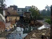 कानपुर: तालाबों की जमीनों पर भू-माफियाओं ने कर रखा है कब्जा, सिर्फ कागजों पर ही हो रही है कार्रवाई