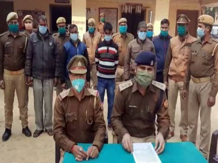 गोरखपुर: ऑर्केस्ट्रा में बच्चों को लेकर विवाद में हुई अधेड़ की हत्या, चार आरोपी गिरफ्तार Gorakhpur four accused arrested in murder case over minor dispute ann गोरखपुर: ऑर्केस्ट्रा में बच्चों को लेकर विवाद में हुई अधेड़ की हत्या, चार आरोपी गिरफ्तार