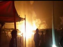 बिहार: सुपौल के निर्मली स्टेशन के पास लगी आग,सिलेंडर विस्फोट में 8 जख्मी,भीड़ ने पुलिस की गाड़ी पर किया पथराव