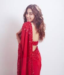 एक नज़र डालें Janhvi Kapoor के साड़ी कलेक्शन पर, यकीनन इस Wedding Season आपको करेगा इन्स्पायर