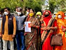 जालौन: हत्या के मामले में पुलिस की कार्यप्रणाली पर उठे सवाल, नाराज ग्रामीणों ने SP से लगाई न्याय की गुहार