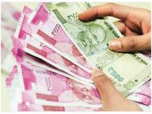 उत्तर प्रदेश में युवक ने दिखाई 'अद्भुत ईमानदारी', 90 हजार के नोटों का बंडल वापस कर बटोरी प्रशंसा