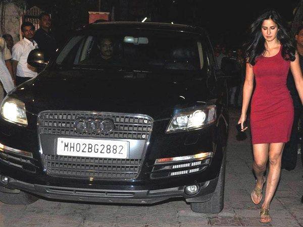 कटरीना कैफ: बॉलीवुड के सबसे खूबसूरत एक्ट्रेस में से एक कटरीना की पहली कार ऑडी क्यू 7 थी.