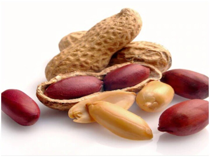 Winter diet: Consuming Peanut in winter season gives overall health boost, here is how Winter diet: सेहत के संपूर्ण फायदे हासिल करना चाहते हैं, तो सर्दी में मूंगफली का जरूर करें सेवन