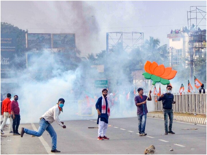 BJP workers clash with the police during their Uttarkanya abhiyaan to protest against corruption in west bengal पश्चिम बंगाल: सिलीगुड़ी में बीजेपी कार्यकर्ताओं की पुलिस से भिड़ंत, एक की मौत, पार्टी ने बुलाया बंद