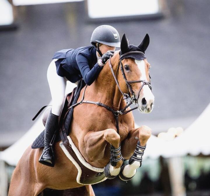  वह स्टैनफोर्ड विश्वविद्यालय में एक छात्र हैं, उल्लेखनीय है कि इसी स्कूल में उनके माता-पिता मिले थे. फोर्ब्स के अनुसार, उनका परिवार आय $20 बिलियन से अधिक की है.