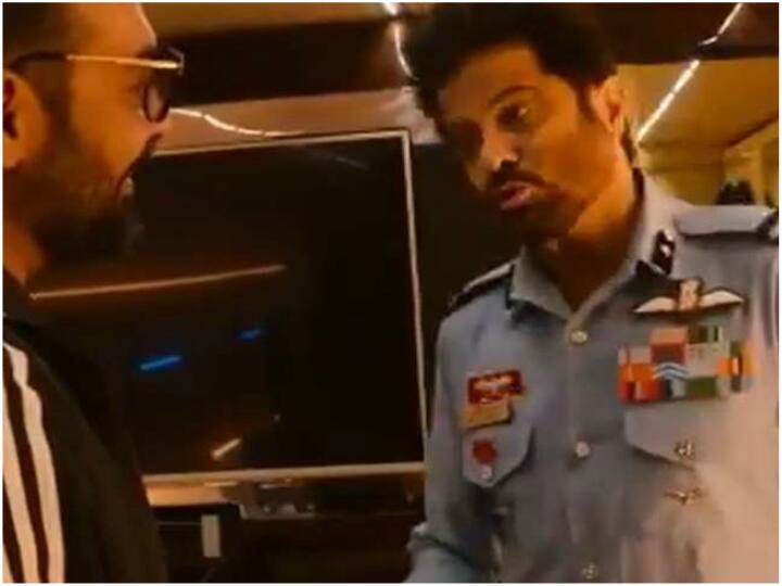 Withdraw the scene Indian Air Force attacks Anil Kapoor for Netflix show details inside AK vs AK में वर्दी पहने नजर आए अनिल कपूर, भारतीय वायु सेना ने जताई कड़ी आपत्ति, दृश्य हटाने की मांग