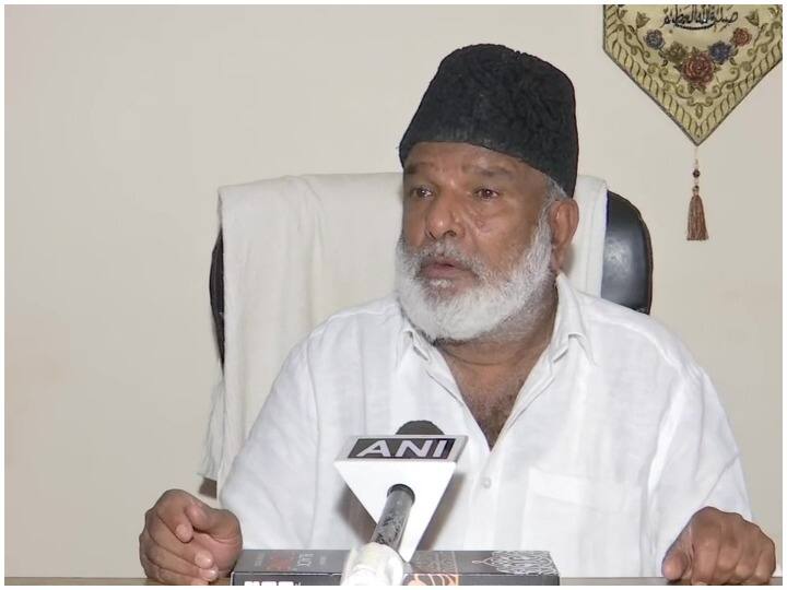 Karnataka: Muslim donated land for Hanuman temple कर्नाटक में हनुमान मंदिर के लिए मुस्लिम शख्स ने दान की 1 करोड़ रुपये की जमीन, पेश की भाईचारे की मिसाल