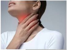 बेतरतीब गले की खराश और कोविड-19 से होनेवाली गले की खराश की परेशानी को कैसे पहचानें?