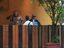 Kareena Kapoor Khan अपना ग्लैमरस अंदाज फ्लॉन्ट करती आईं नज़र, साथ ही Ranveer Singh का दिखा स्पोर्टी लुक