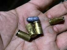 गाजियाबाद: अपराधियों को नहीं है खाकी का खौफ, पॉश इलाके में कारोबारी पर की गई फायरिंग, लोगों में दहशत