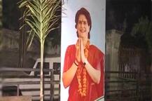 यूपी में जमीन तलाशने में जुटी कांग्रेस, भगवा साड़ी और माथे पर तिलक लगाये सामने आई प्रियंका गांधी की नई तस्वीर