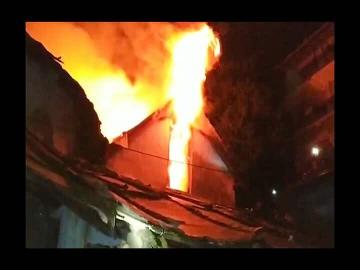  British time house burnt due to fire in nainital ann उत्तराखंड: नैनीताल में आग का तांडव, ब्रिटिशकालीन कोठी जलकर खाक