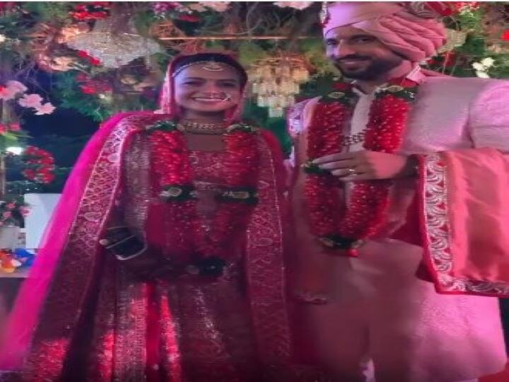 Choreographer-actor Punit Pathak marries longtime girlfriend, know who his bride is कोरियोग्राफर-एक्टर पुनीत पाठक ने लॉन्गटाइम गर्लफ्रेंड से रचाई शादी, जानें कौन हैं उनकी दुल्हन