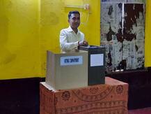 गोवा की जिला परिषद की 48 सीटों पर मतदान जारी, बीजेपी, कांग्रेस और AAP के 200 कैंडिडेट हैं मैदान में