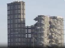 अबू धाबी में महज 10 सेकंड में जमींदोज हो गई 144 मंजिला इमारत, गिनीज बुक में दर्ज हुई घटना