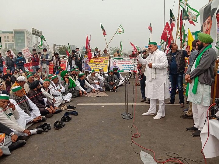 Farmers Protest: Farmers prepare to block Delhi-Jaipur highway, picket toll plazas Farmers Protest: आज दिल्ली-जयपुर हाईवे बंद कराएंगे किसान नेता, क्या है आंदोलन की ताजा स्थिति? 10 बड़ी बातें