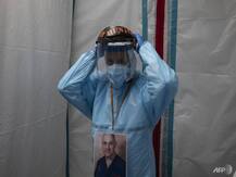 मिसाल: कोरोना महामारी के बीच इस डॉक्टर ने मार्च से अबतक नहीं ली एक भी छुट्टी